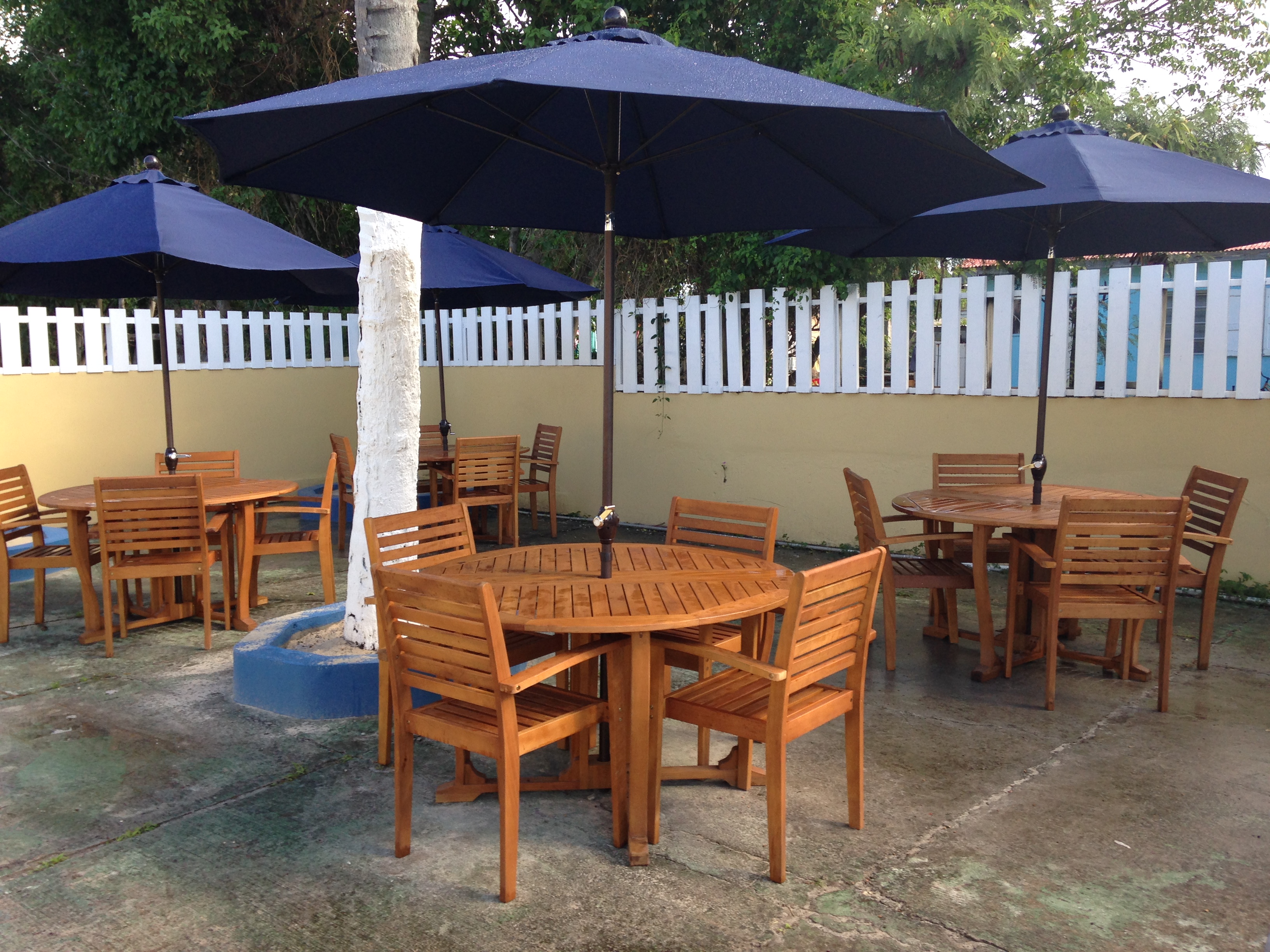 Courtyard_timbuk_inn_1